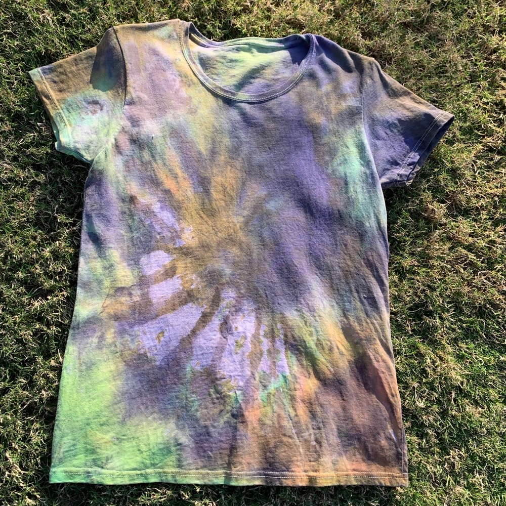 Green and blue sprial tie dye t shirt